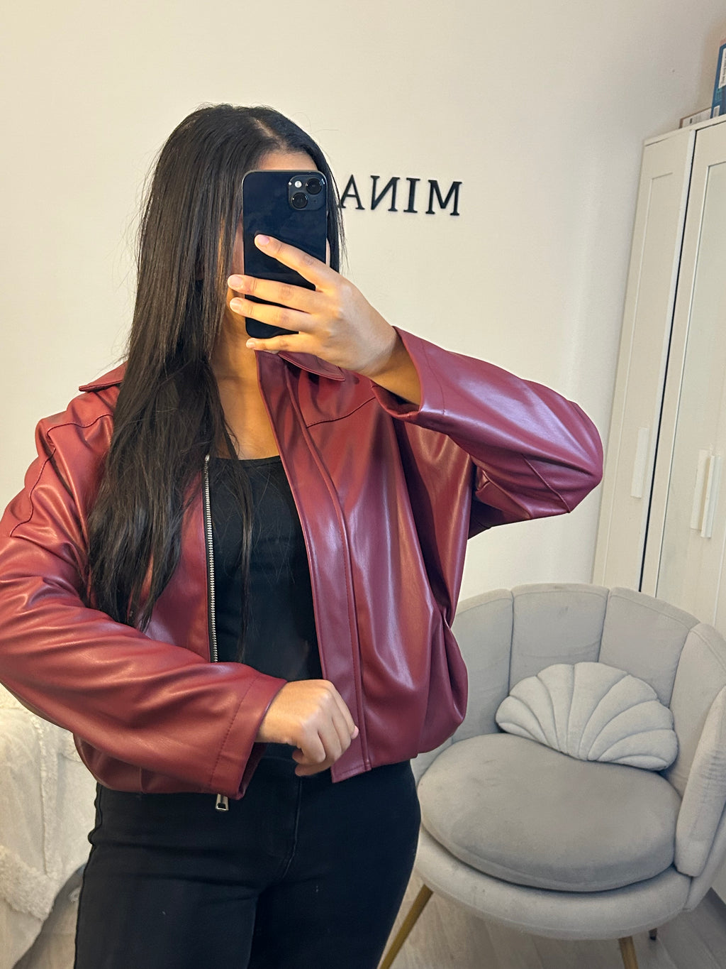 Veste en cuir rouge
