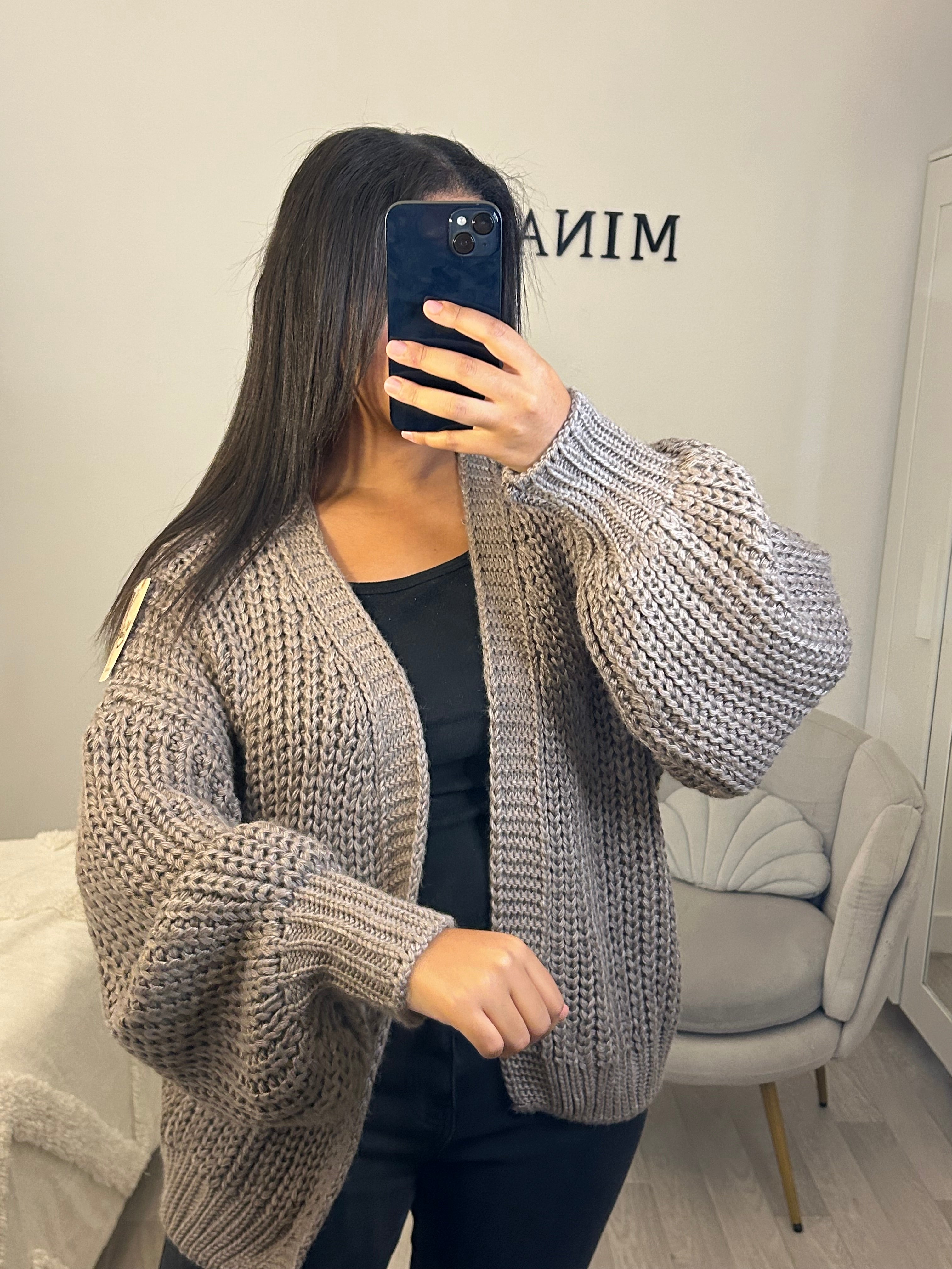 Cardigan en laine taupe